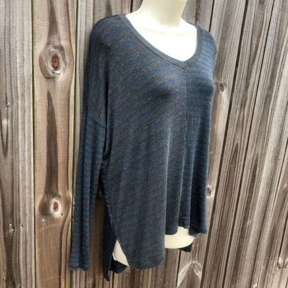 Cabi XS Striped Gray Blue Tee Hybrid Azure Top Long Sleeve V Neck Blouse 3687 - Picture 5 of 10